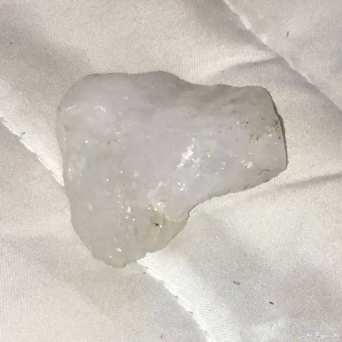أحجار كريمة 0