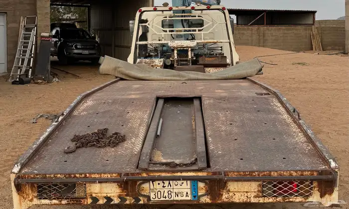 شد سطحة للبيع مع كرين 2.5 طن 0