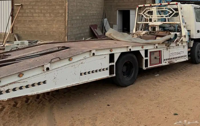 شد سطحة للبيع مع كرين 2.5 طن 2