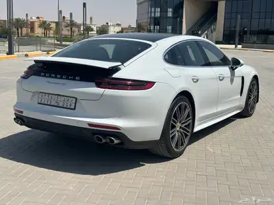 PORSCHE Panamera 4s index