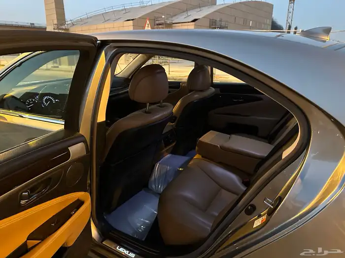 لكزس LS460 2015 13