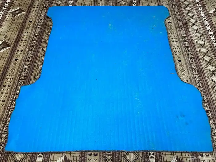 أغراض متنوعه فورد رابتر وF150 وفحمات فرامل نيسان جلوريا 9
