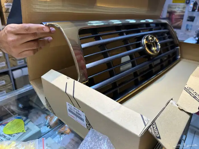 شبك لاندكروزر 90-97 اصلي وكالة 1