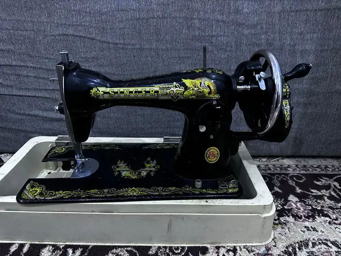 مكينة خياطة عمرها 15 سنة 1