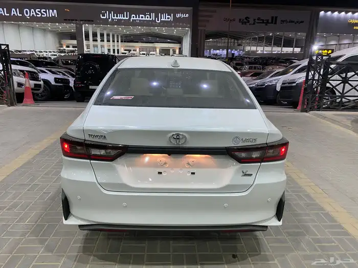 تويوتا يارس ليميتد ابيض مديل 2026 اصفار لوحات 6