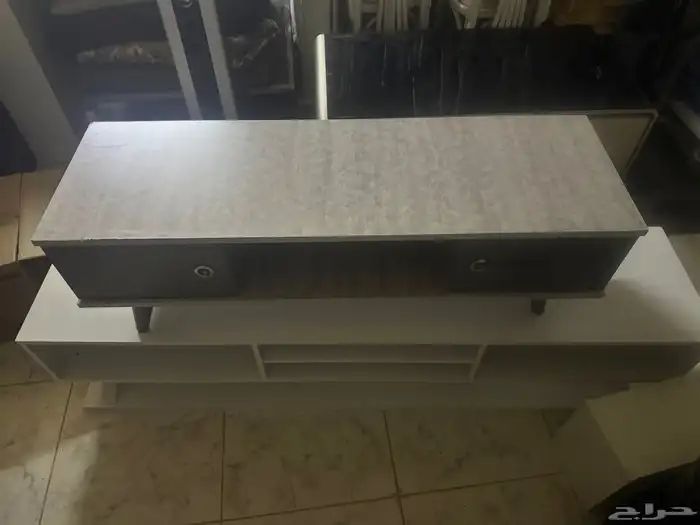 طاولات تلفزيون للبيع 4