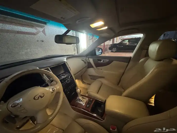 إنفينيتي QX70S V8 موديل 2016 فل كامل 7