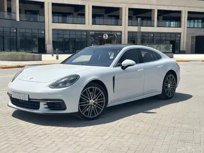 PORSCHE Panamera 4s index