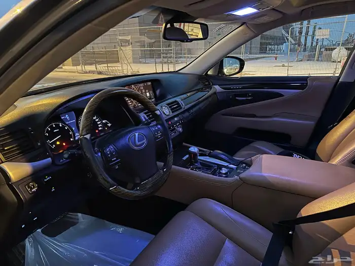 لكزس LS460 2015 16