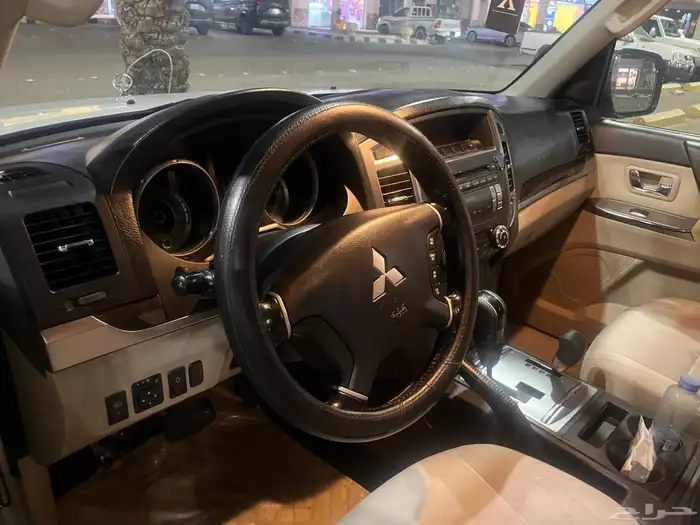 للبيع باجيرو 2016 3