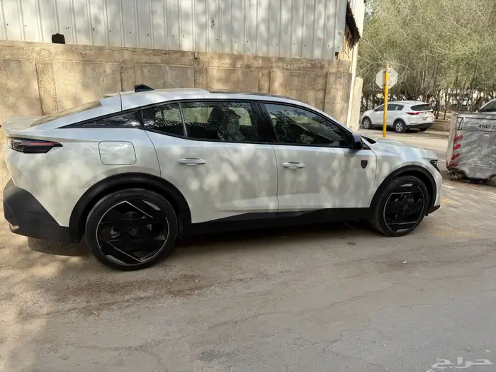 بي و 2024 GT فل 21