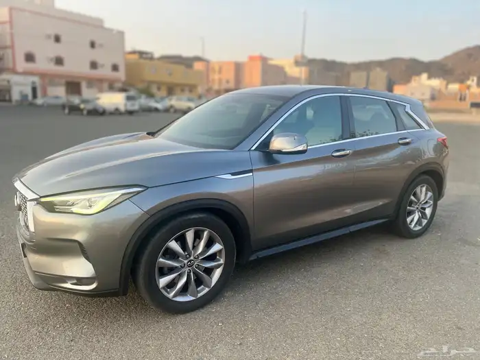إنفينيتي QX50 موديل 2020 4