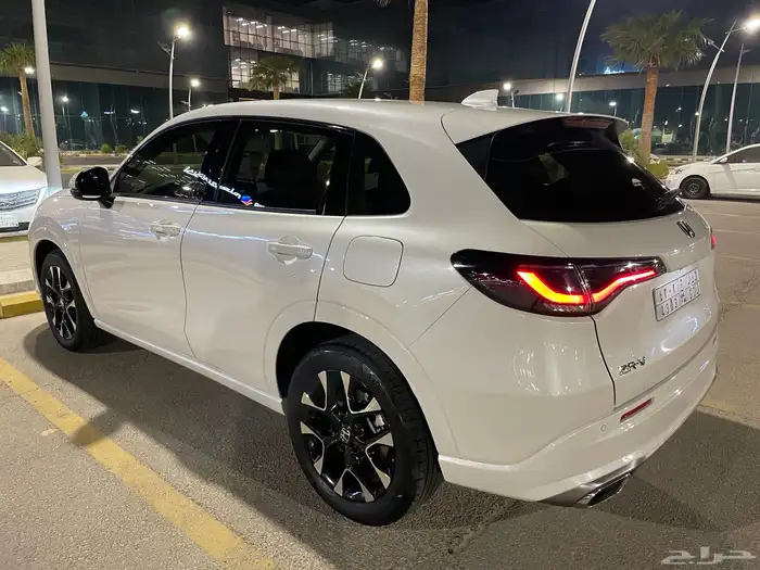 هوندا ZRV فل كامل سعودي عداد 17 الف فقط 29