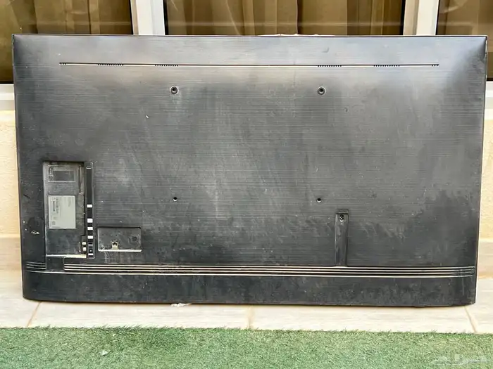 تلفزيون سامسونج 65 بس الشاشة خربانة 0