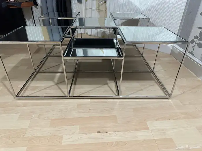 طاولة زجاجية ( مرايا ) مودرن 1
