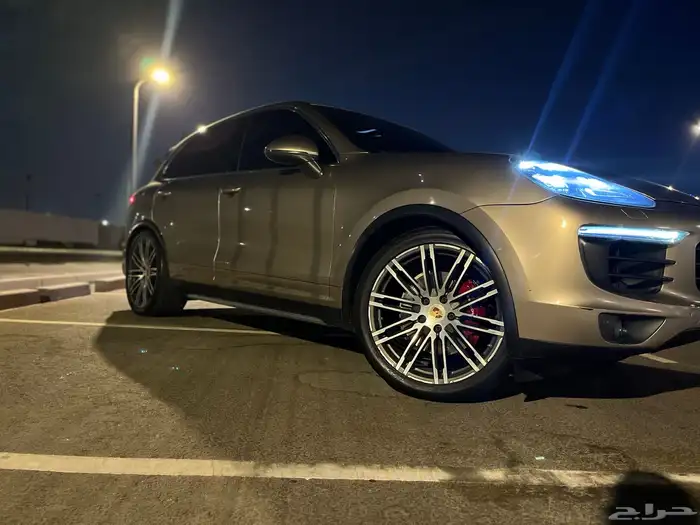 Porsche Cayenne S 1