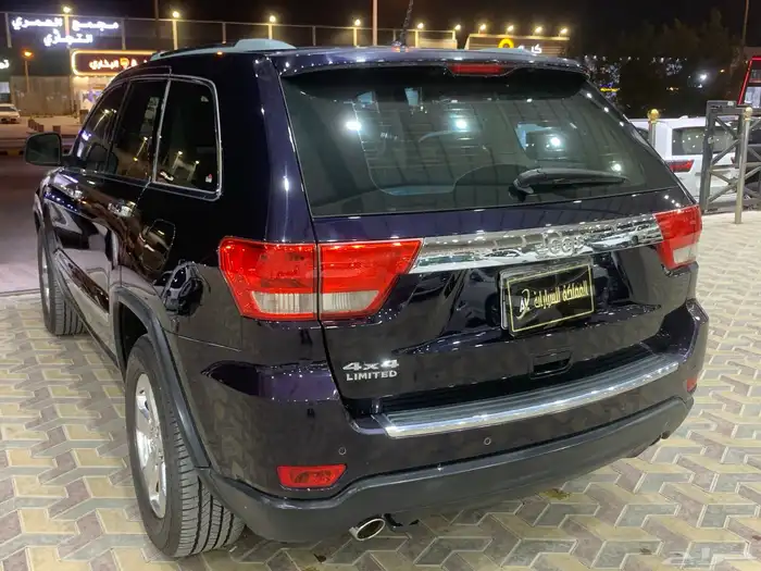 جيب شروكي 2011 مالك واحد 5