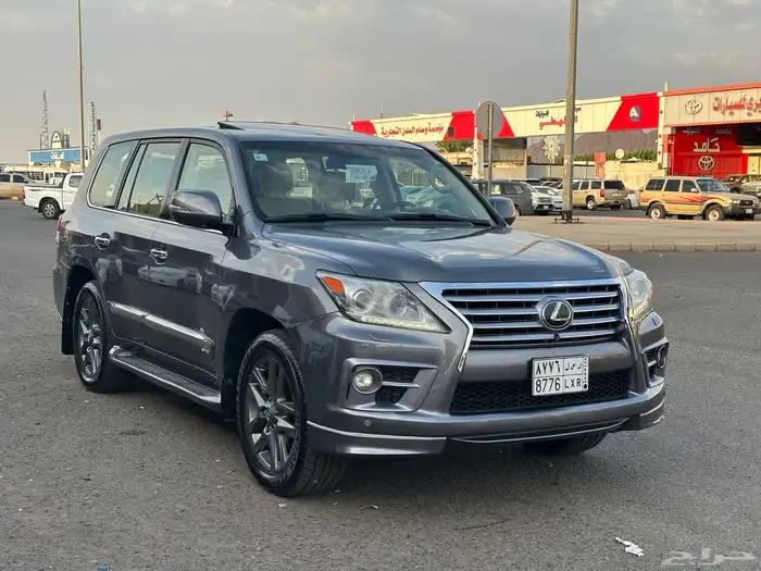 جيب لكزس 2013LX570 3