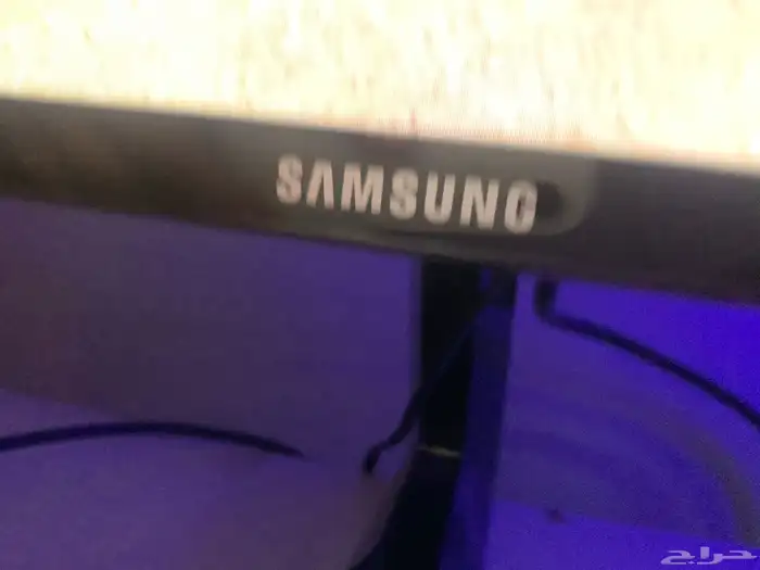 شاشه المايله 24 بوصه تقريبا أو 27 هرتز 144 بقراطيسها 1