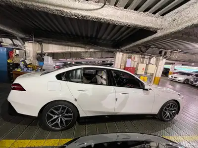 ارخص سعر في السوقققBMW 520 i داخليه اوف وايت index