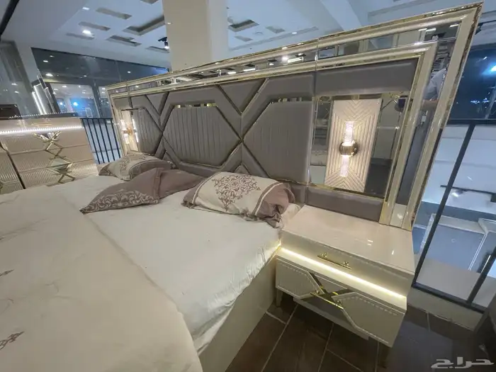 غرف نوم فخمة بتصاميم مميزة 0