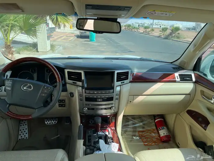 لكزس 2013 AD 6