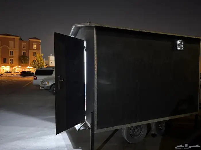 للبيع فود ترك 1