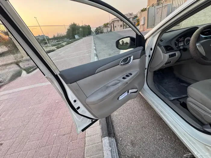 نيسان سنترا 2016 10