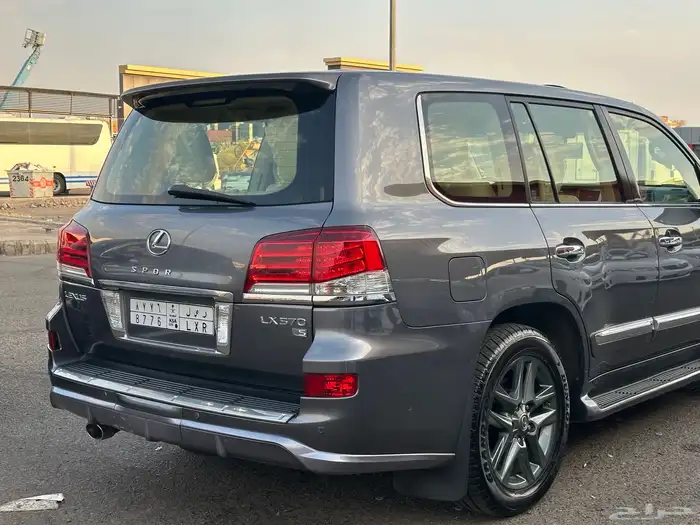 جيب لكزس 2013LX570 6