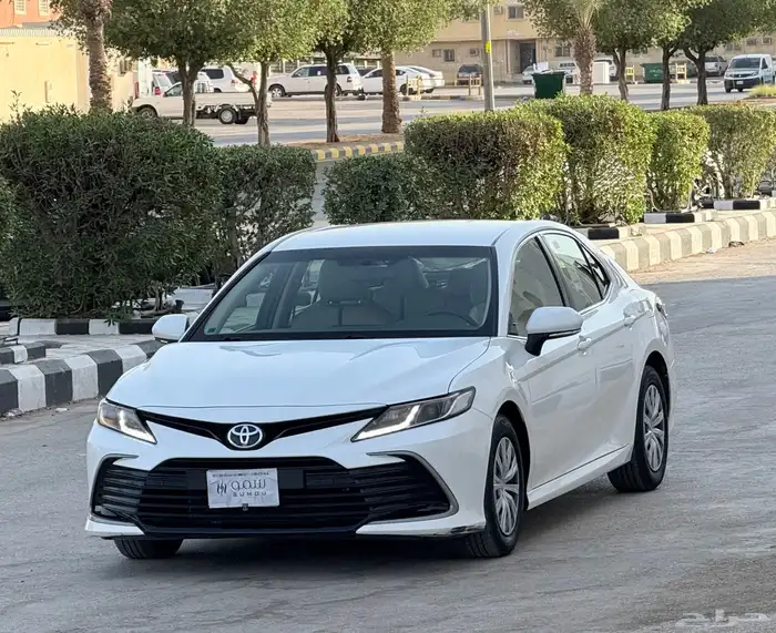 كامري ستاندر شبه زيرو 2022 عداد7 الالف 1