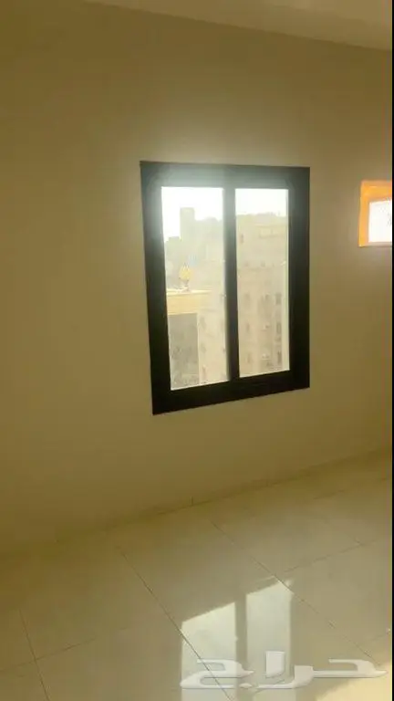 شقة روف بحي الريان 3 غرف وصالة 8