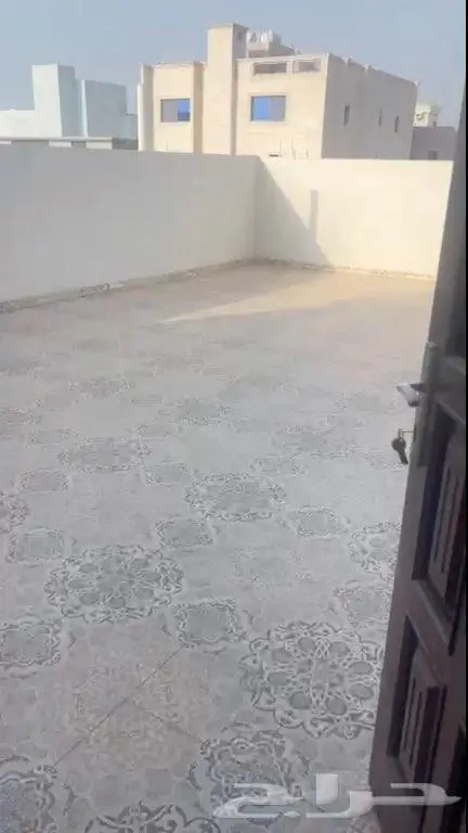 شقة روف بحي الريان 3 غرف وصالة 0