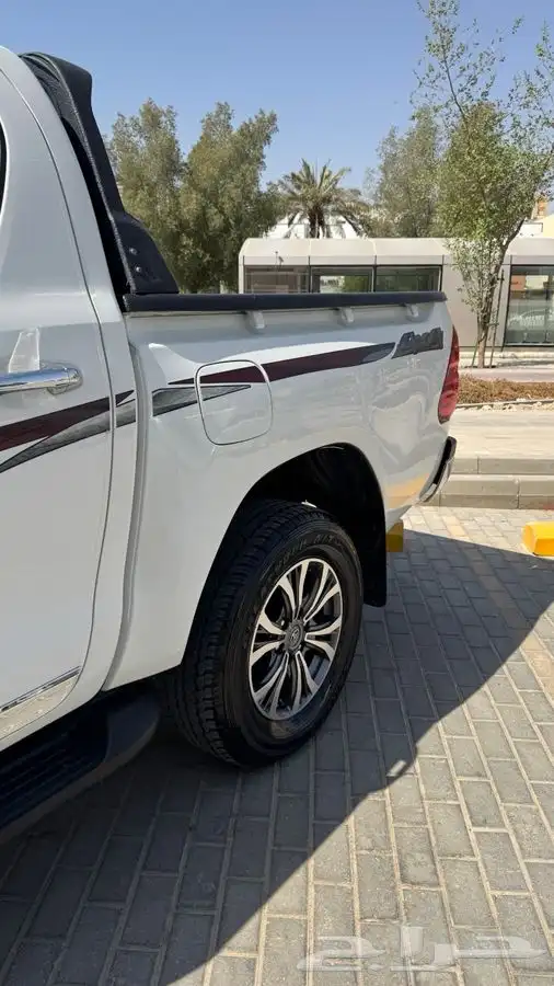 للبيع هايلكس 2020 دبل ديزل فل كامل 12