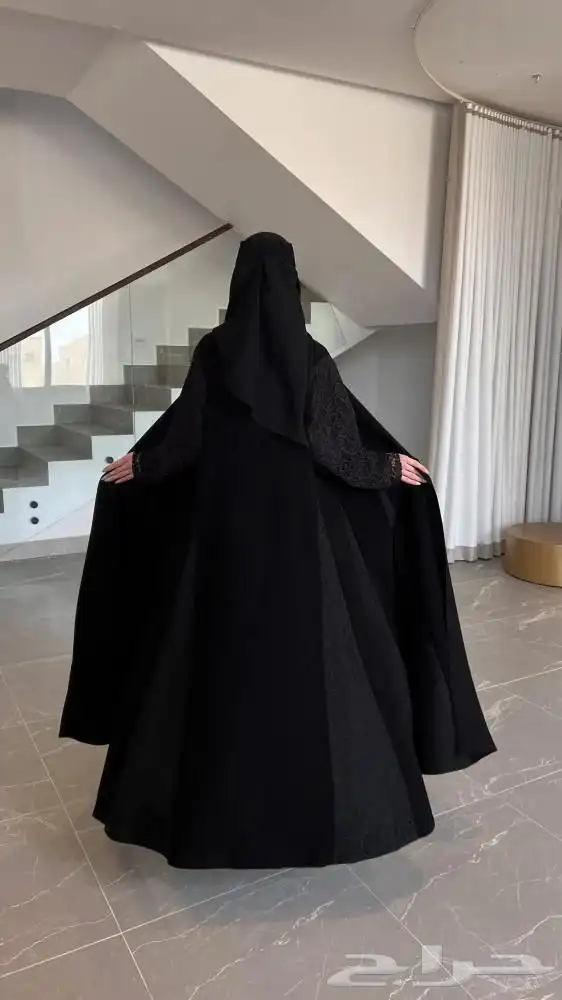 معلم خياط عبايات يبحث عن شغل داخل محايل 8