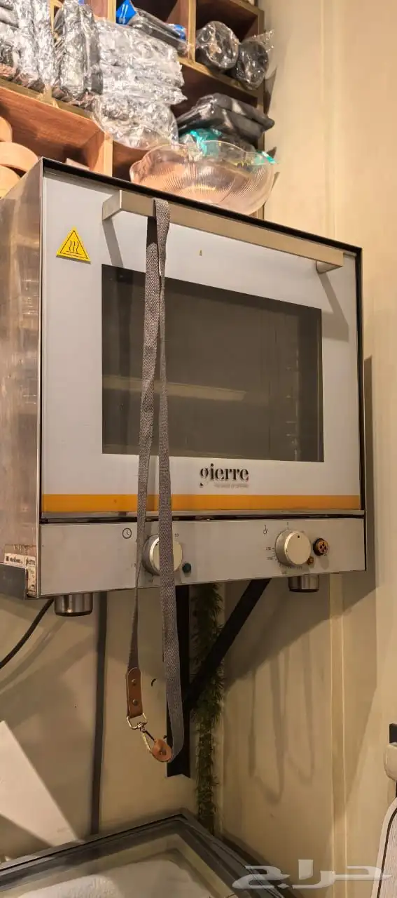 فرن معجنات ايطالي من شركه Gierre 2