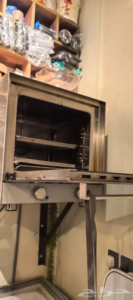 فرن معجنات ايطالي من شركه Gierre 3