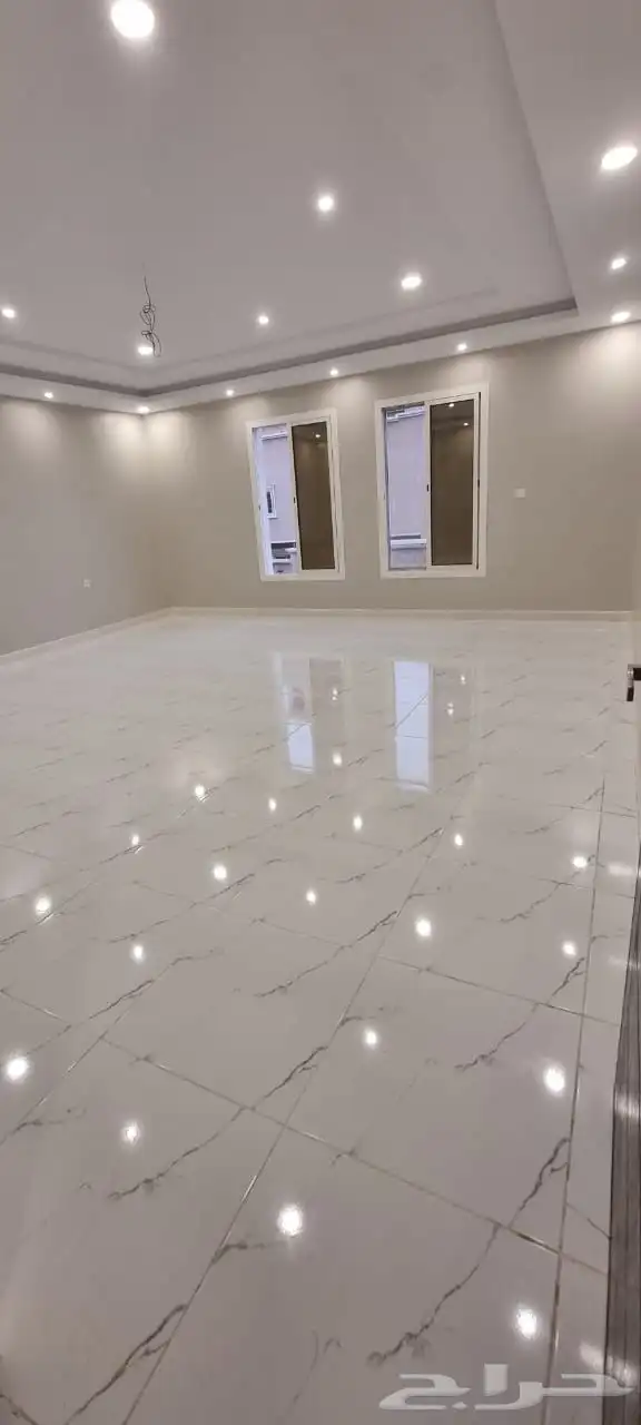شقه جديدة للإيجار في حي الصالحيه 5