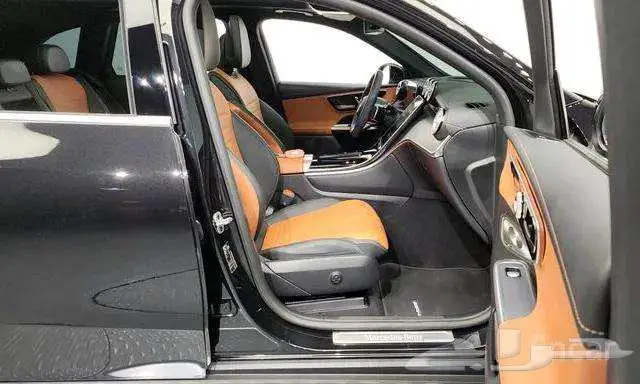 مرسيدس GLC 300 2023 وارد كوريا 7