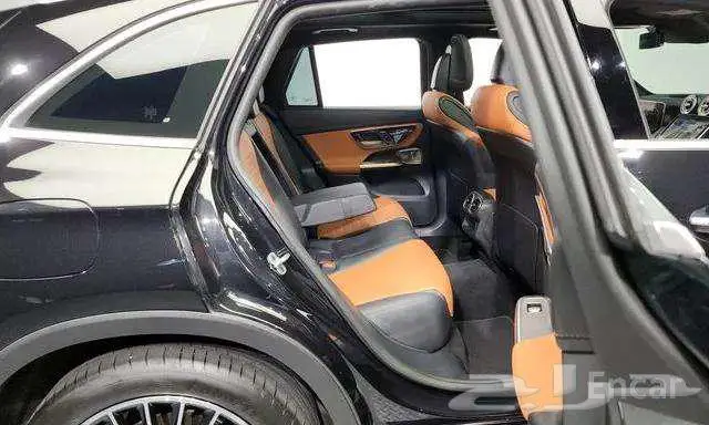 مرسيدس GLC 300 2023 وارد كوريا 3