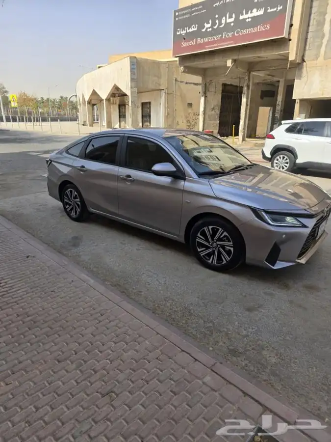 يارس تويوتا 2023 0