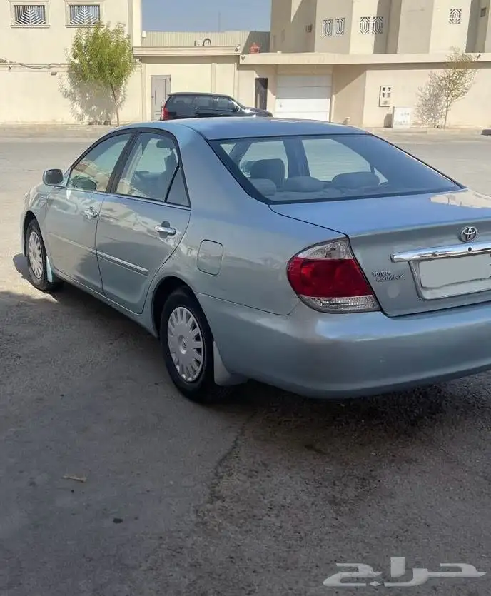 للبيع تويوتا كامري 2005 TOYOTA CAMRY 8