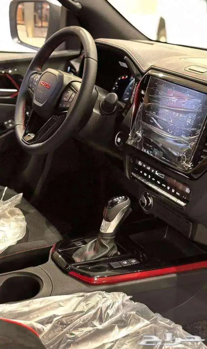 ايسوزو ديماكس GT 2025 بنوك 2