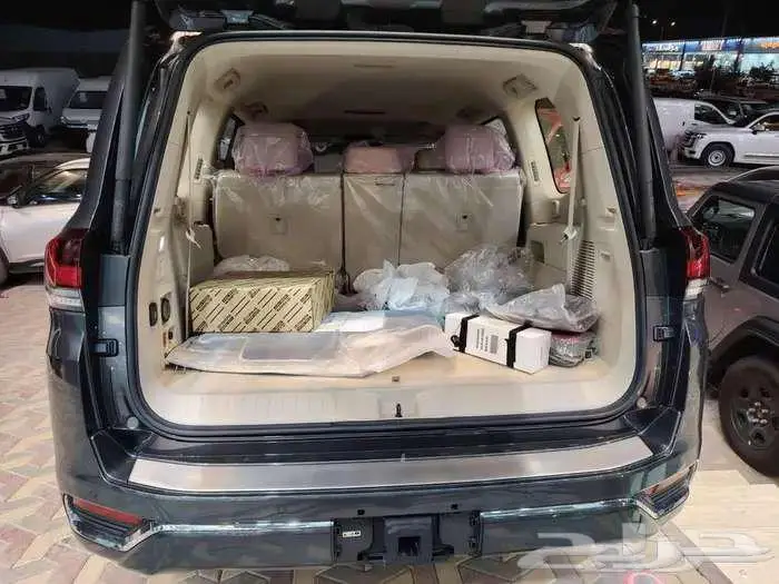 لاندكروزر VXR موديل 2025 اصفار سعودي كاش واقساط جميع البنوك 8