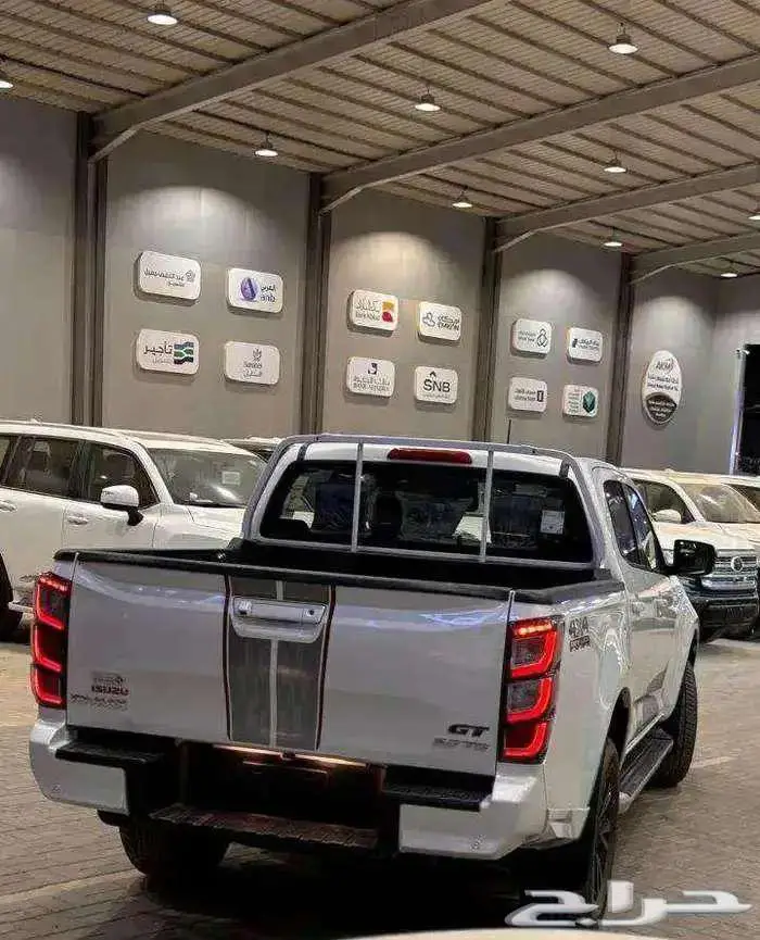 ايسوزو ديماكس GT 2025 بنوك 3