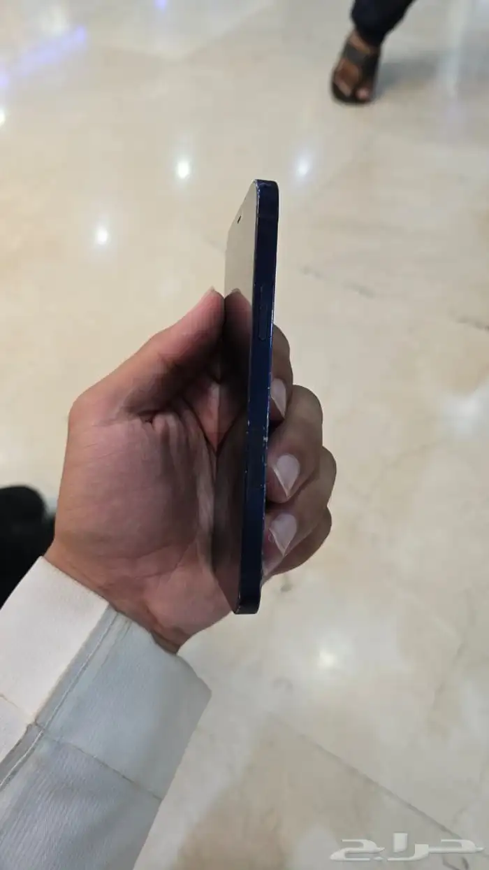 آيفون 12 العادي نظيف 3