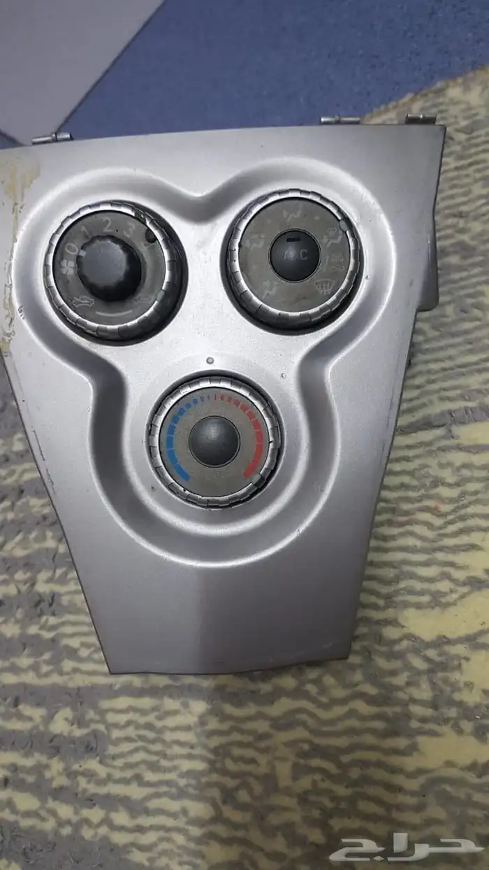 ديكور مكيف مع الازرار يارس 1