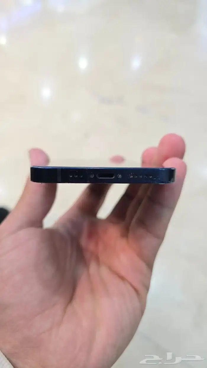 آيفون 12 العادي نظيف 4