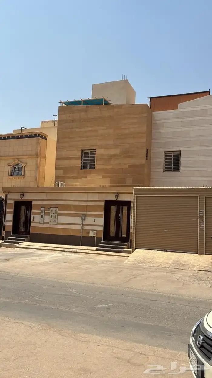 فيلا بالعزيزية ثلاث أدوار مفصولة بصك واحد 0