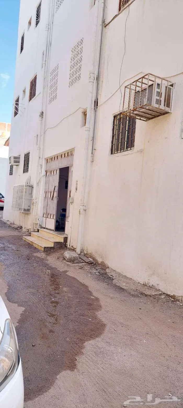 عمارة من 9 شقق للايجار بالكامل 13
