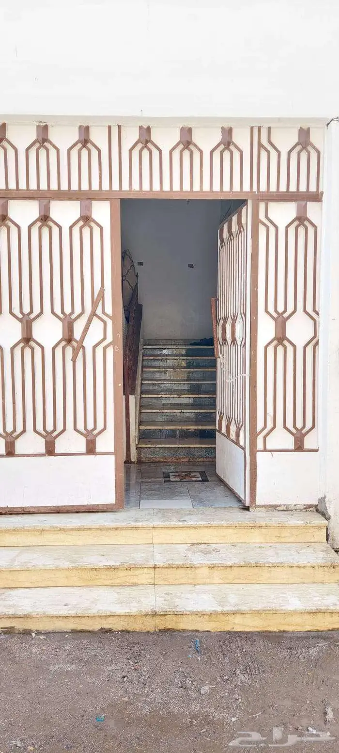 عمارة من 9 شقق للايجار بالكامل 16